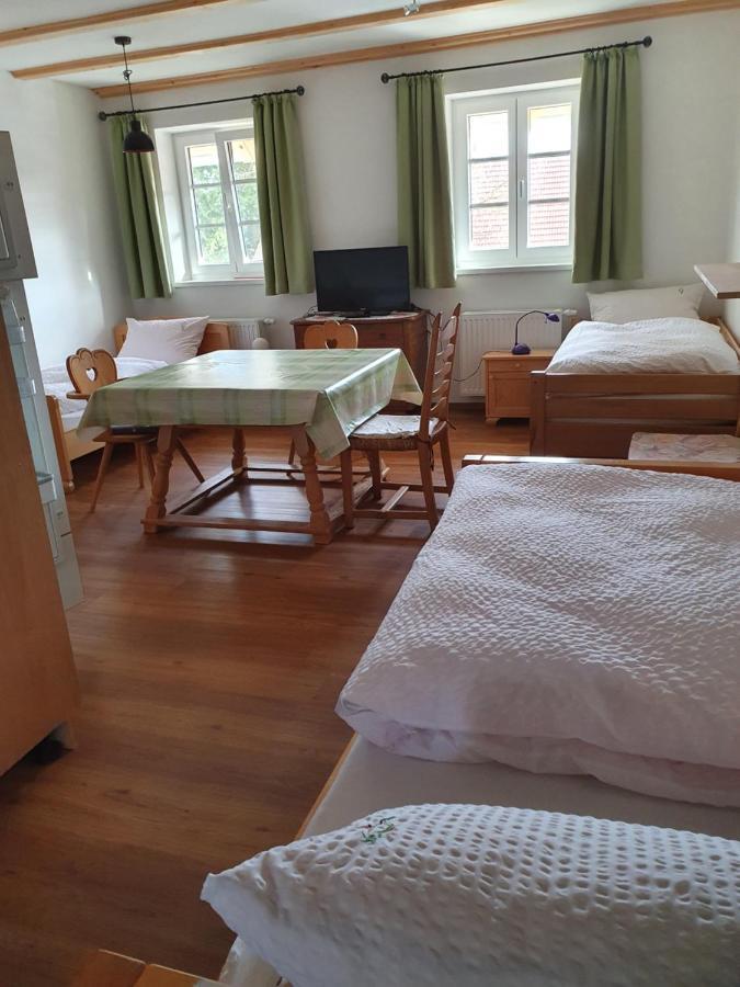 Apartment Monteurwohnungen Schmack